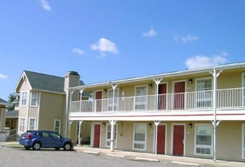 هتل Victorian Inn Midland