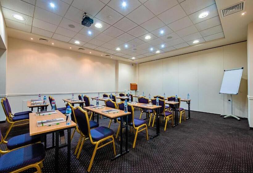 Отель Villa Verde Congress & Spa