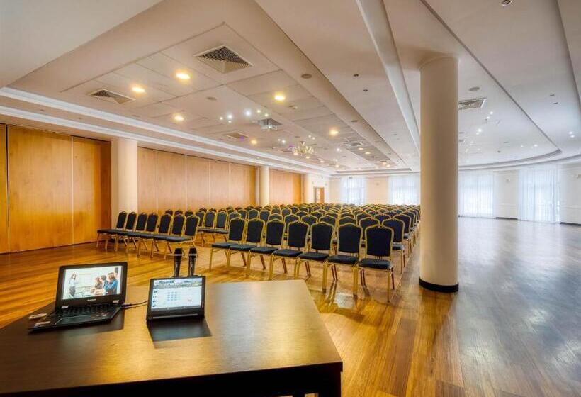 Отель Villa Verde Congress & Spa