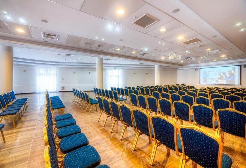 Отель Villa Verde Congress & Spa