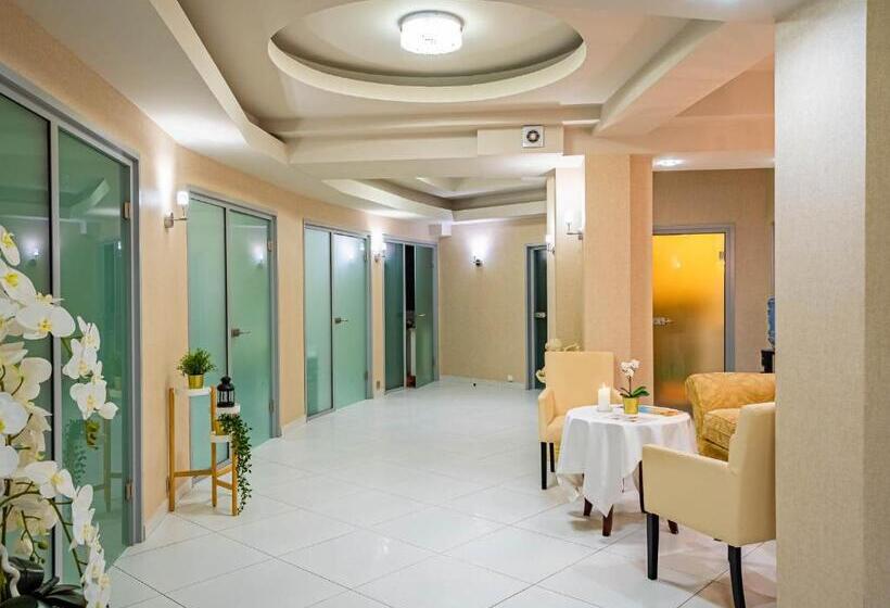 Отель Villa Verde Congress & Spa