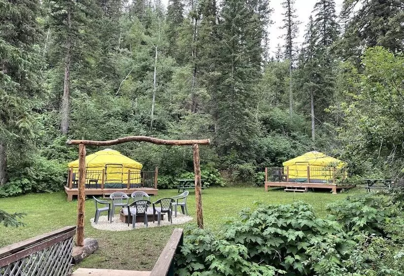 ホテル Whitetail Creek Camping Resort