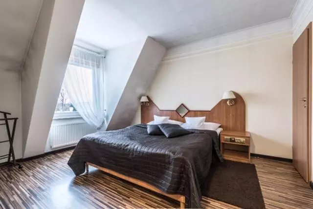 ホテル Wzgórze Toskanii Conferences & Restaurant