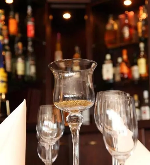 ホテル Wzgórze Toskanii Conferences & Restaurant