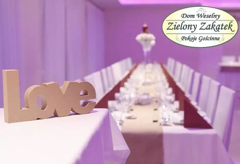 Hotelli Dom Weselny Zielony Zakątek