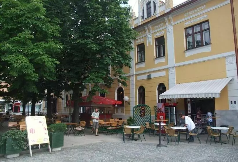 هتل Zvezda