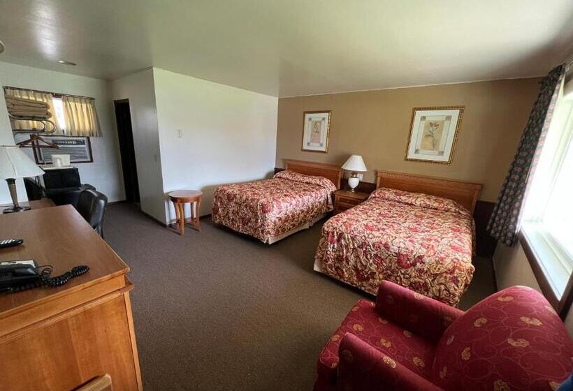 Spinning Wheel Motel