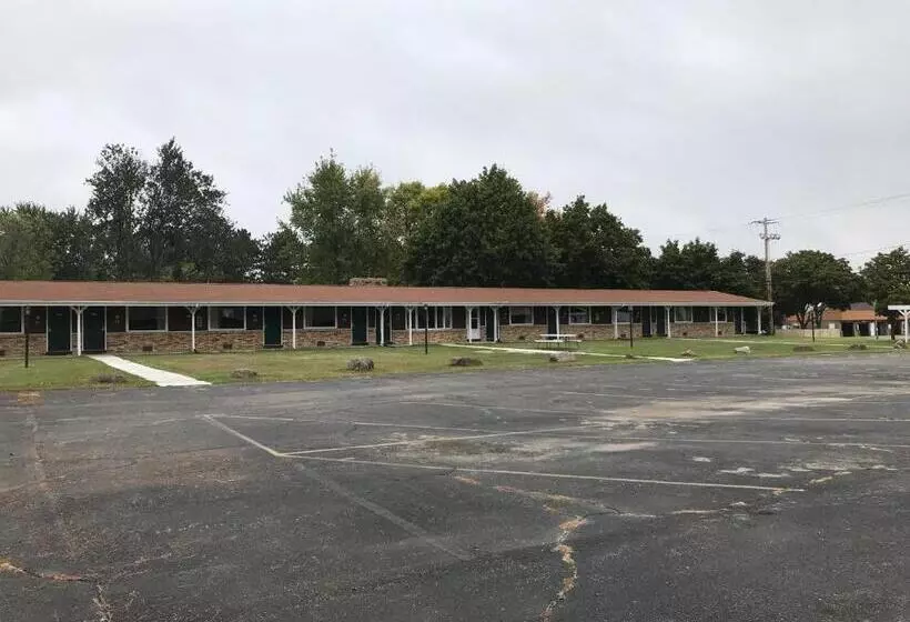 Spinning Wheel Motel
