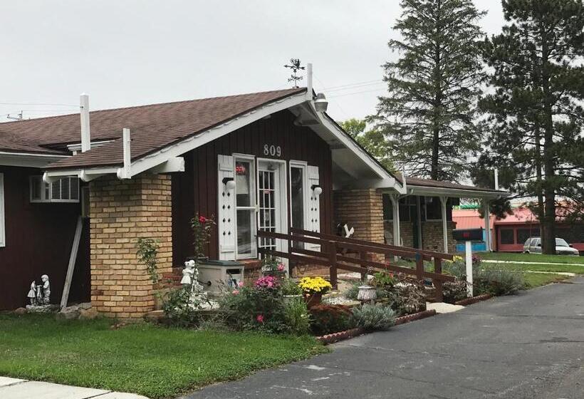 Spinning Wheel Motel