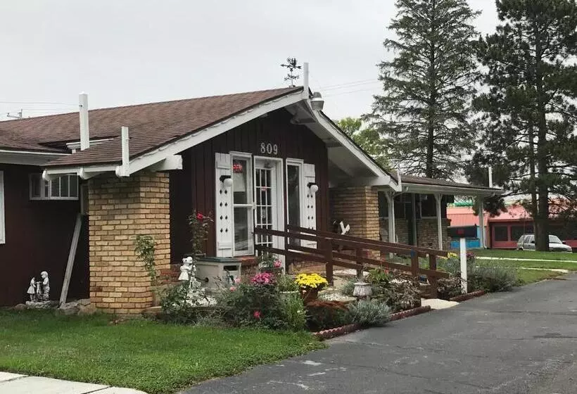 Spinning Wheel Motel