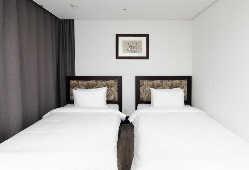 Centum Convention Hotel In Centum