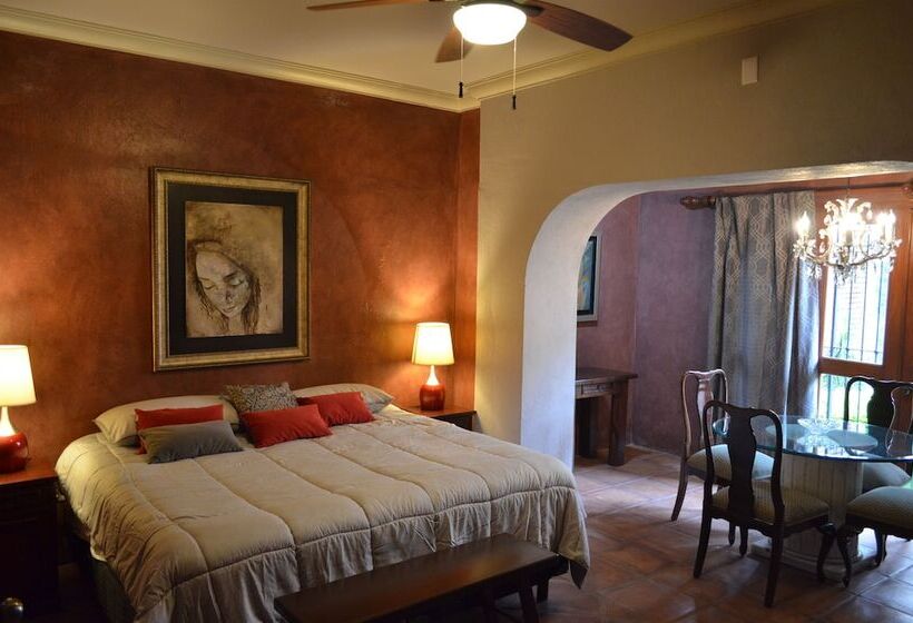 هتل Art Gallery Casona De Los Milagros