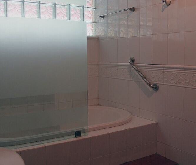 هتل Art Gallery Casona De Los Milagros