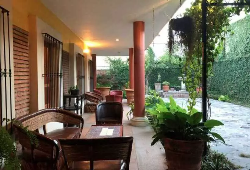 هتل Art Gallery Casona De Los Milagros