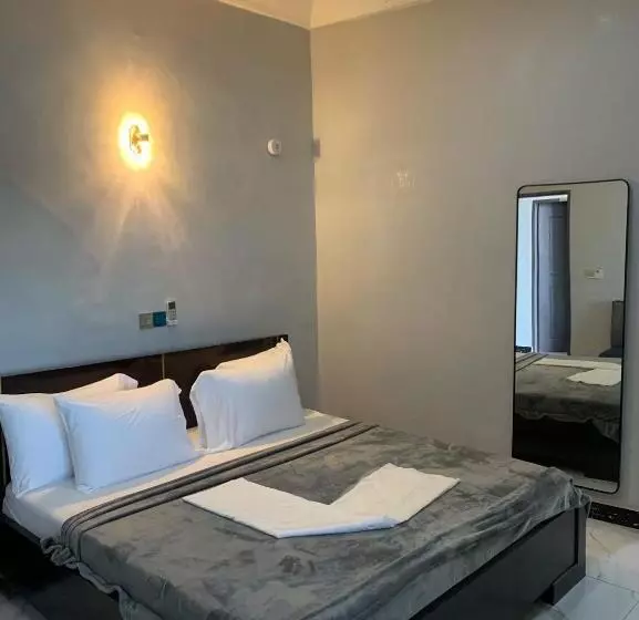 هتل Divine Grace Residence Inn