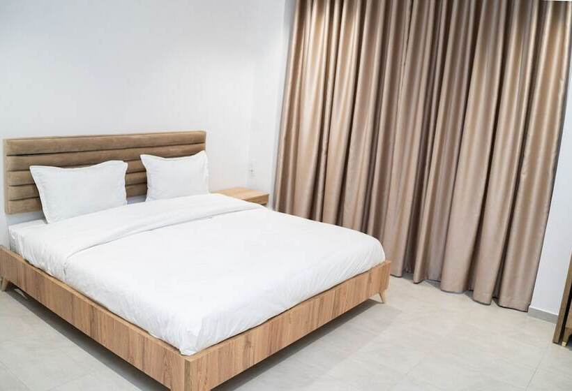 בית מלון כפרי Hôtel Suisse Tunis