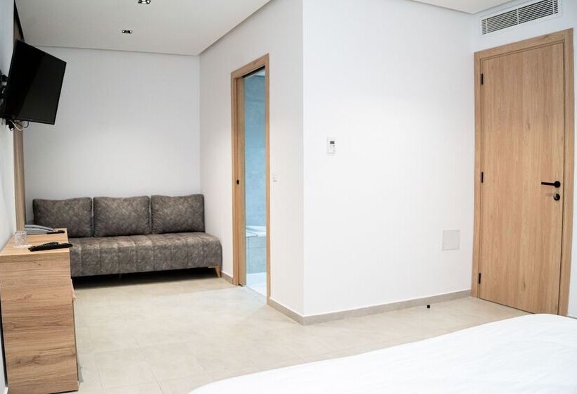 בית מלון כפרי Hôtel Suisse Tunis