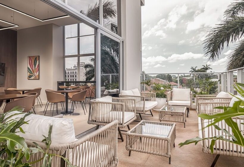 هتل único Stay & Residences By Ava