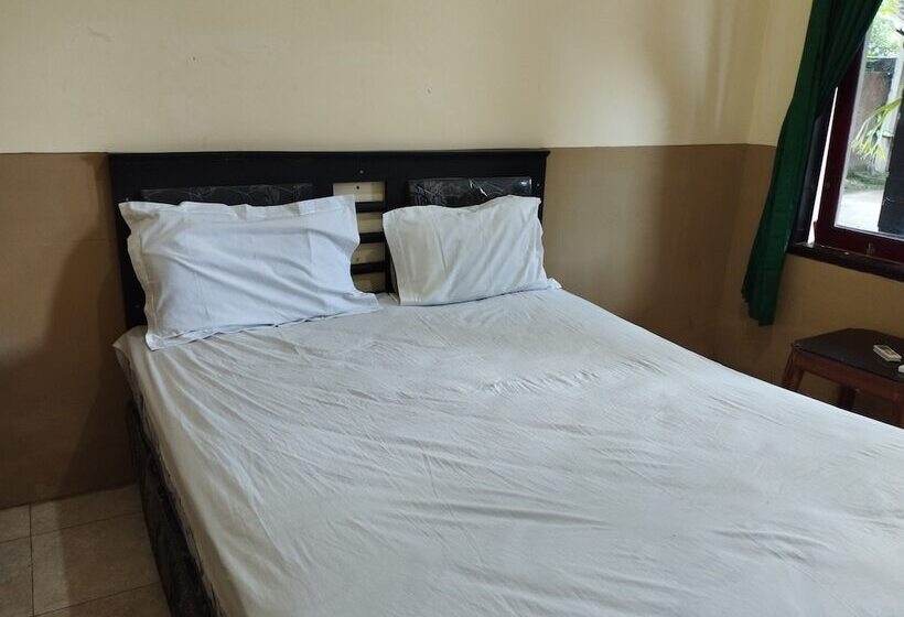 Отель Oyo Life 93265 Kos Cendana Seruni Raya