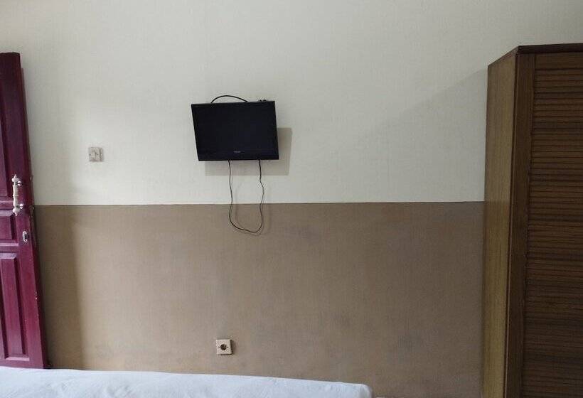 Отель Oyo Life 93265 Kos Cendana Seruni Raya