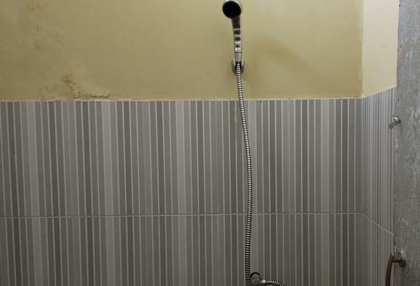 Отель Oyo Life 93265 Kos Cendana Seruni Raya