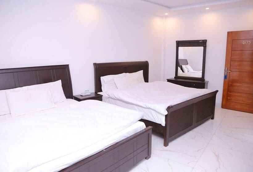 هتل Regal Residency