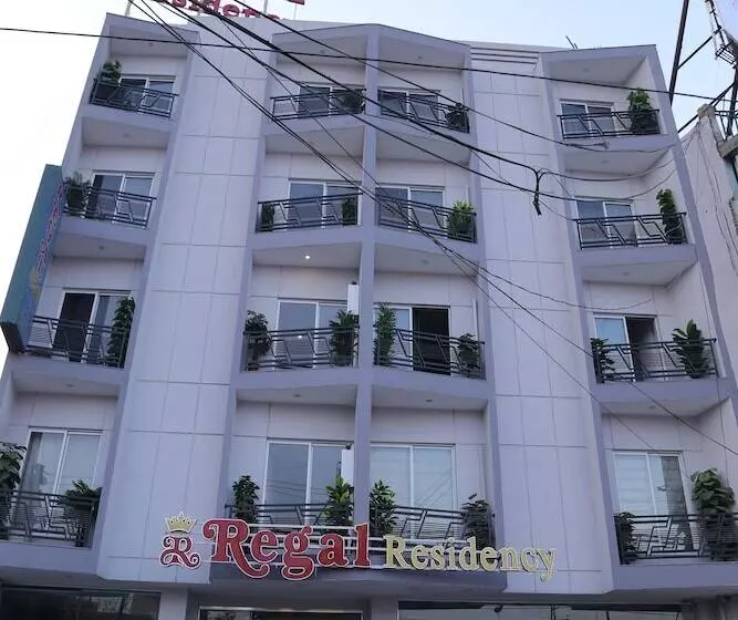 هتل Regal Residency