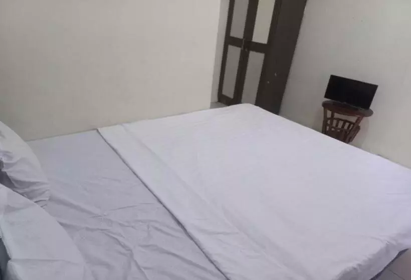 Hotelli Spot On 93553 Juan Kostel