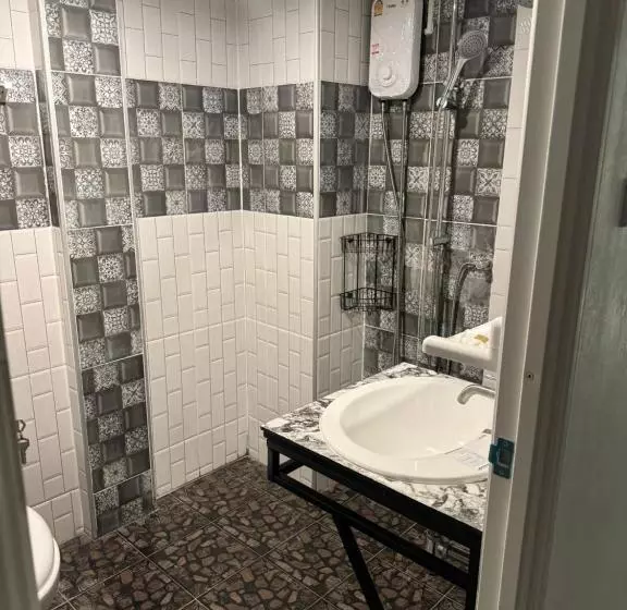 هتل Yok Guest House