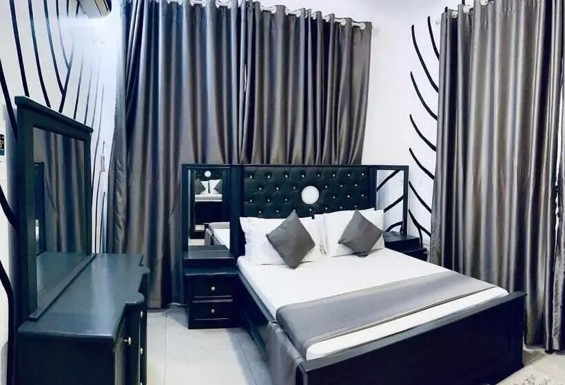 ペンション Airport Lux Rooms