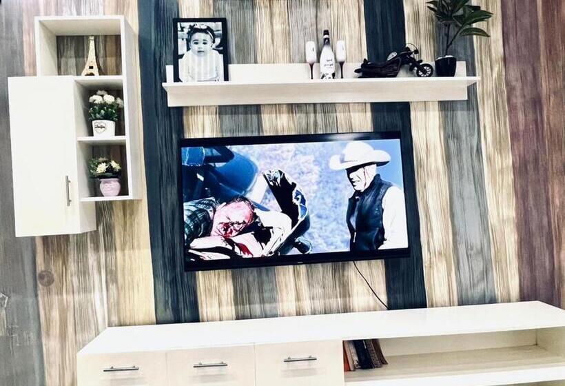 Пансион Airport Lux Rooms