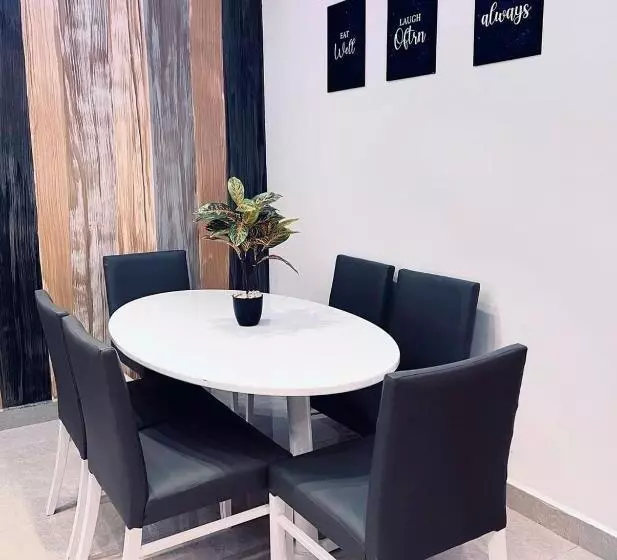 ペンション Airport Lux Rooms