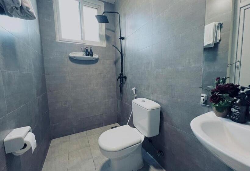 Пансион Airport Lux Rooms