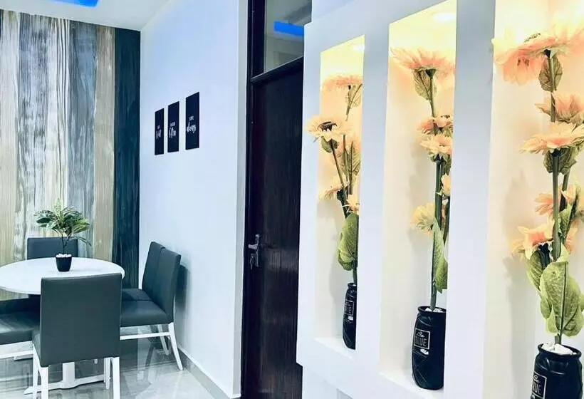 ペンション Airport Lux Rooms