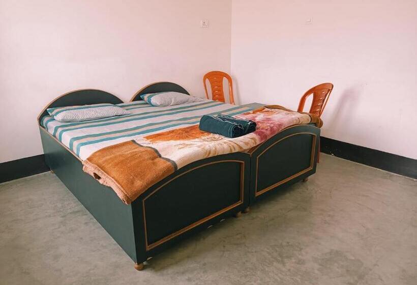 펜션 Kamla Guest House