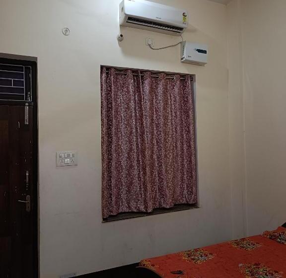 펜션 Kamla Guest House