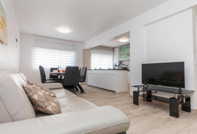 Пансион M Martin & Tomas Guesthouse