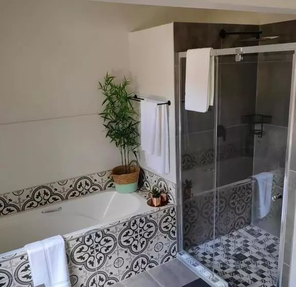 Majatalo One Three Nine On Roberts