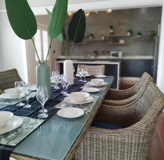 膳宿费 One Three Nine On Roberts