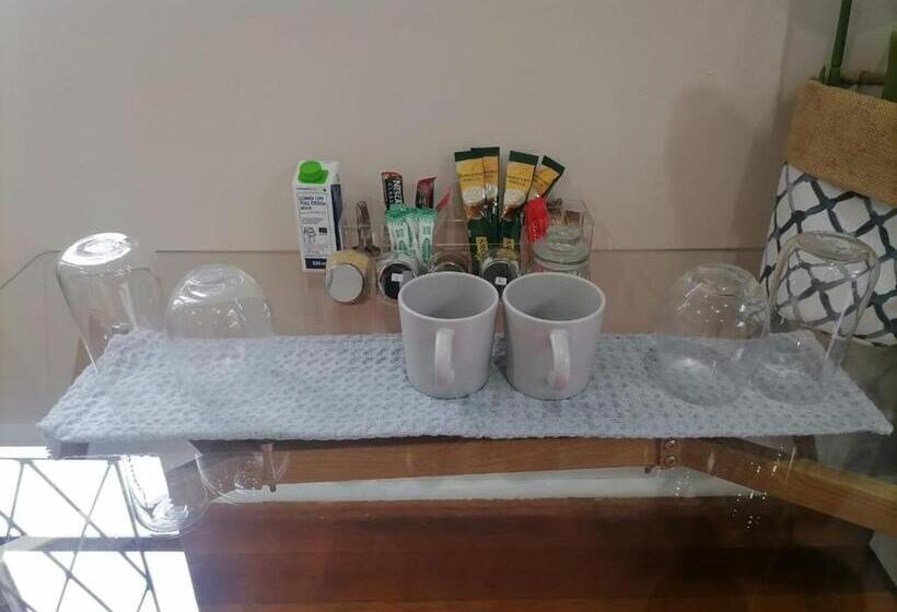 بنسيون One Three Nine On Roberts