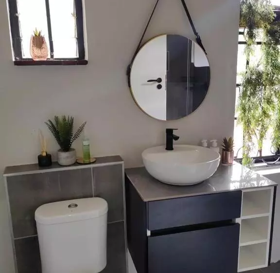 Majatalo One Three Nine On Roberts