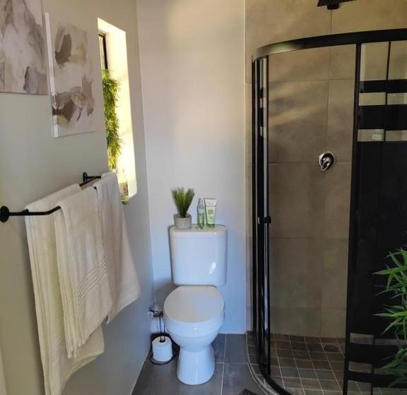 膳宿费 One Three Nine On Roberts