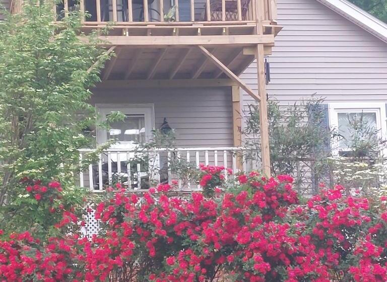 Serenity Hill Bed And Breakfast