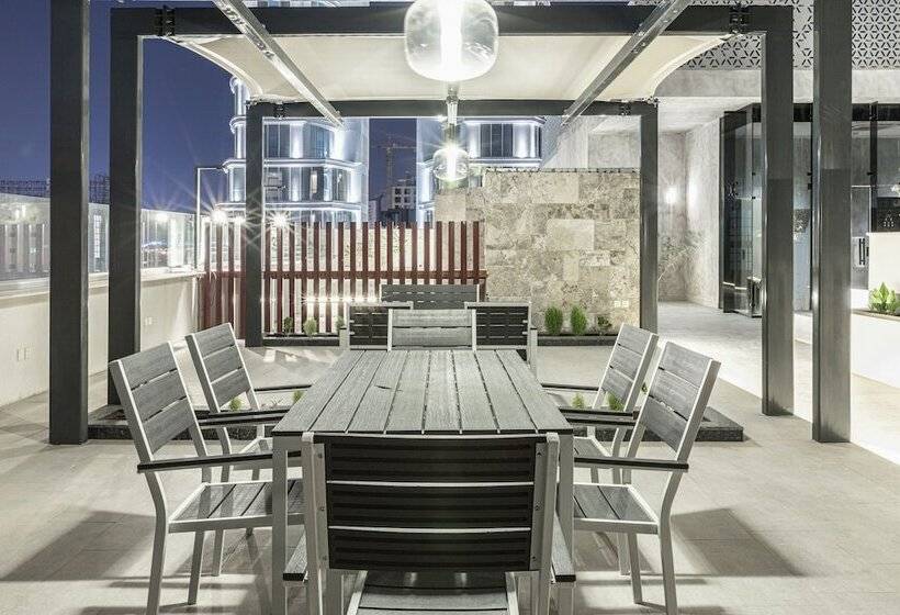 Stella Stays Olaya Tower 1