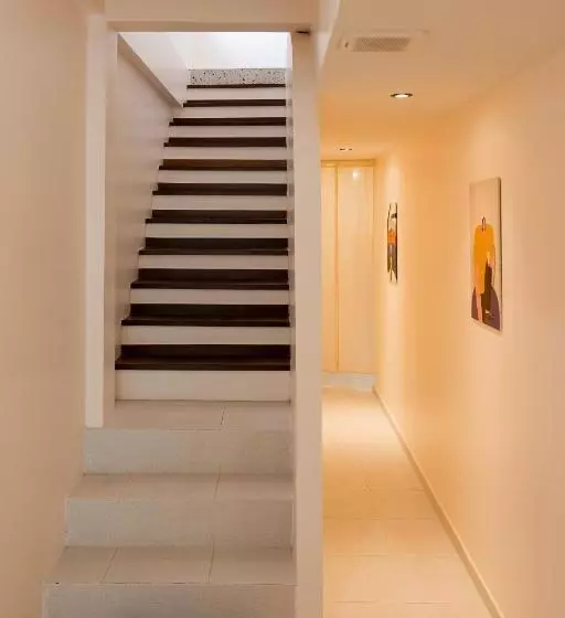 Retkeilymaja Yimwhan House 02, Ayutthaya Old Town