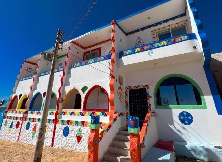 تختخواب و صبحانه Nukud Guest House