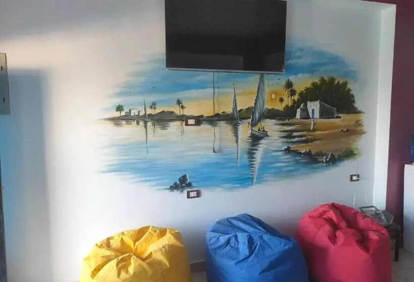 تختخواب و صبحانه Nukud Guest House