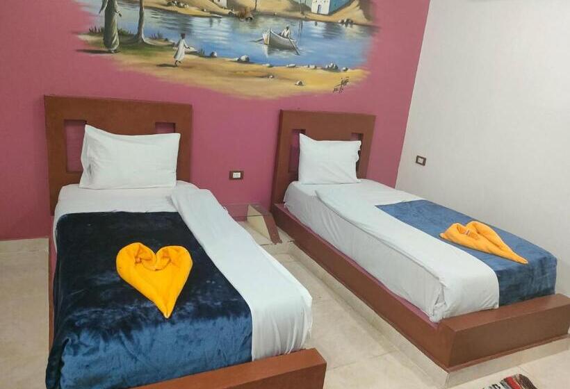 تختخواب و صبحانه Nukud Guest House