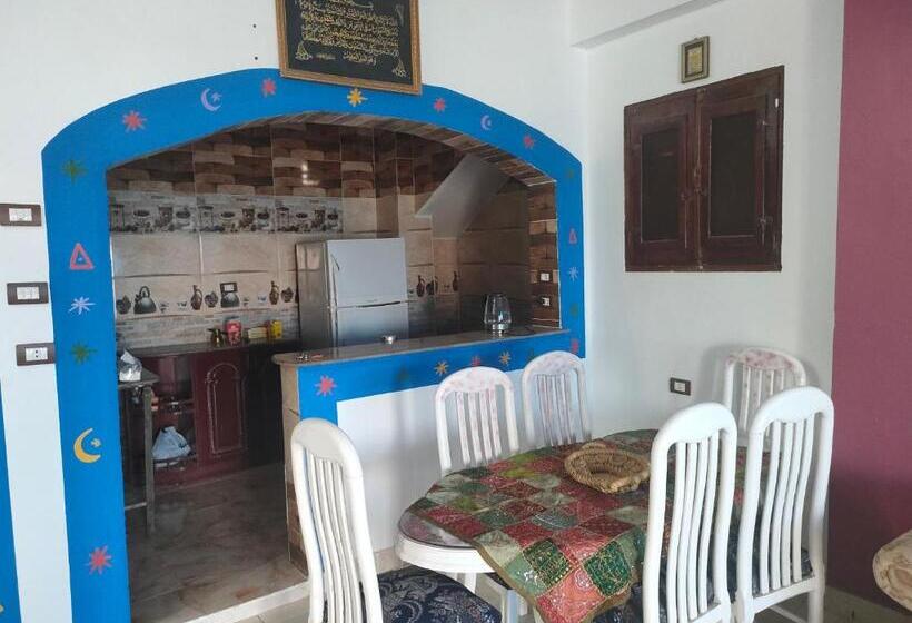 تختخواب و صبحانه Nukud Guest House