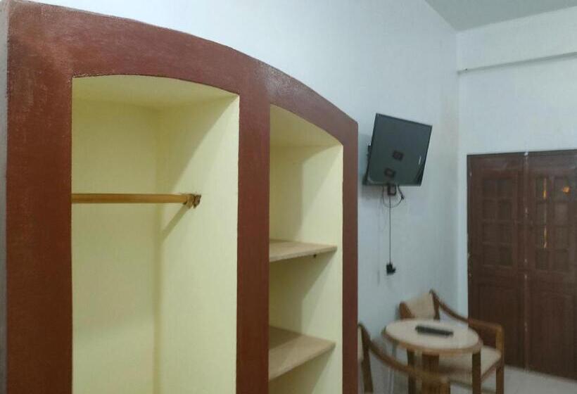 تختخواب و صبحانه Nukud Guest House